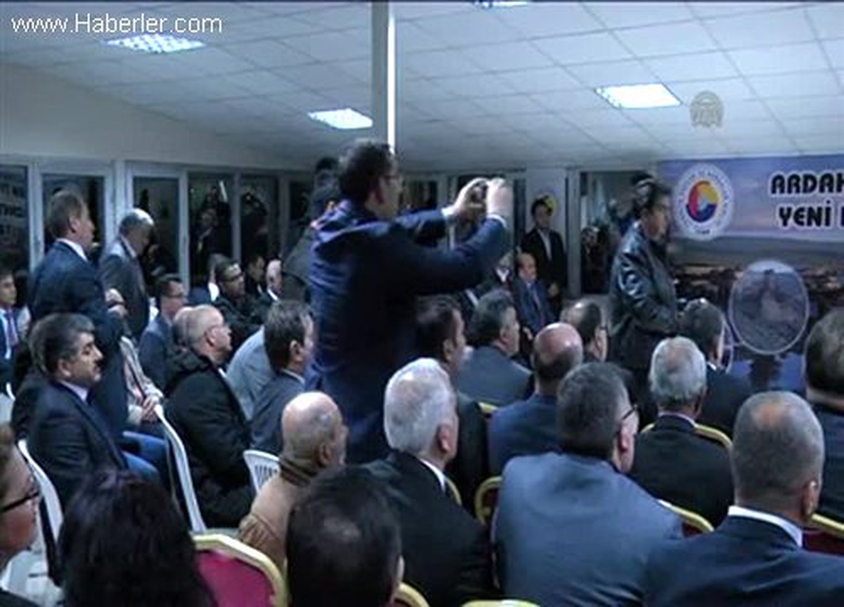 Bakan Yazıcı, Ardahan TSO\'nun yeni hizmet binasını açtı