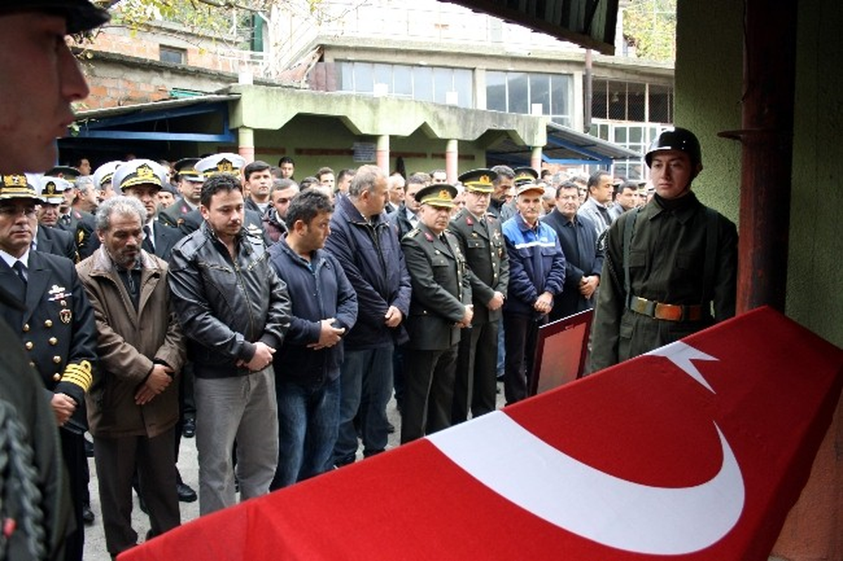 Bartın\'da Baba-Oğulun Cenazeleri Toprağa Verildi