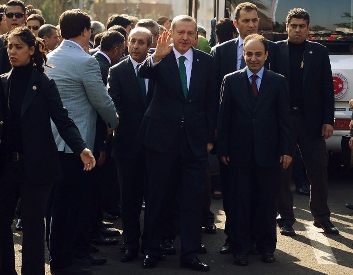 Başbakan, İlk Defa Diyarbakır Belediyesini Ziyaret Etti