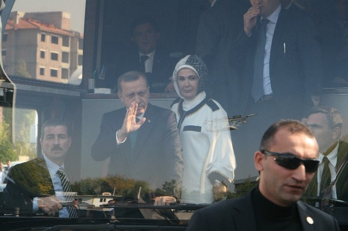 Başbakan Erdoğan\'ın Tarihi Diyarbakır Ziyareti İzdihama Neden Oldu