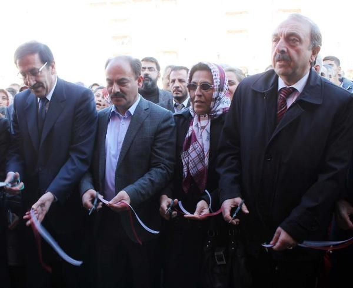 Bu Çarşıdaki Tüm Dükkanları Kadınlar İşletiyor