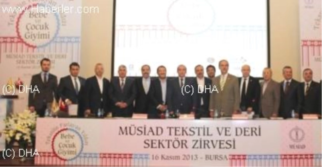 Bursa\'da "Tekstil ve Deri Sektör Zirvesi" Yoğun İlgi Gördü