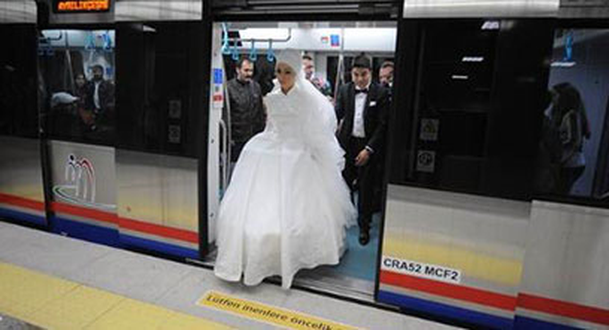 Ek /// Marmaray\'da 48 Gelin ve Damat
