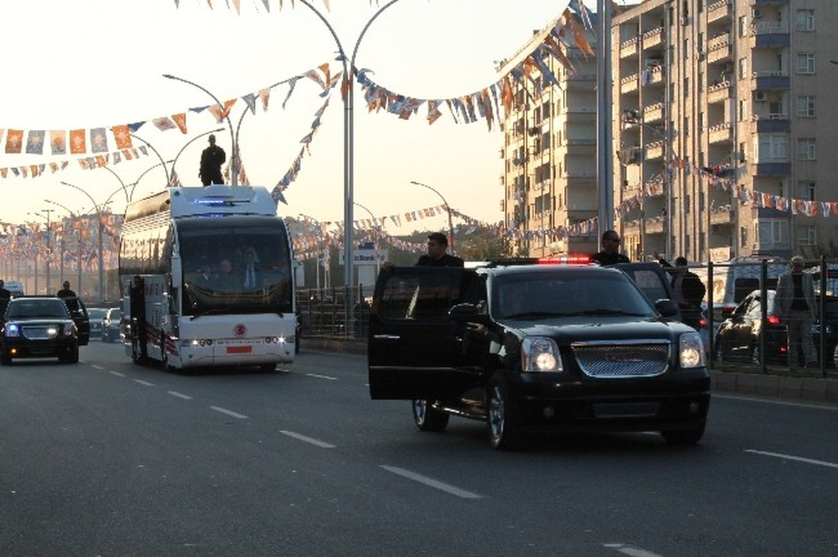 Erdoğan ve Barzani Köprülü Kavşakları İnceledi