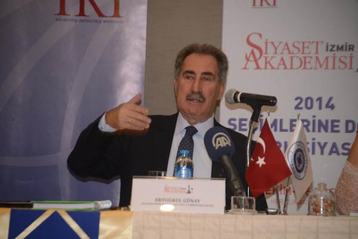 Günay: Atatürk\'e Dil Uzatanın Allah Dilini Koparsın