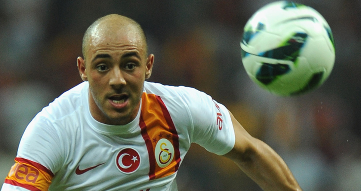 Galatasaray\'dan Ayrılıyor Mu?