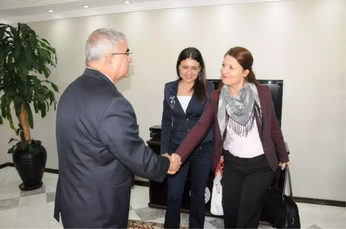 Genç Girişimcilerden Başkan Baysan\'a Ziyaret