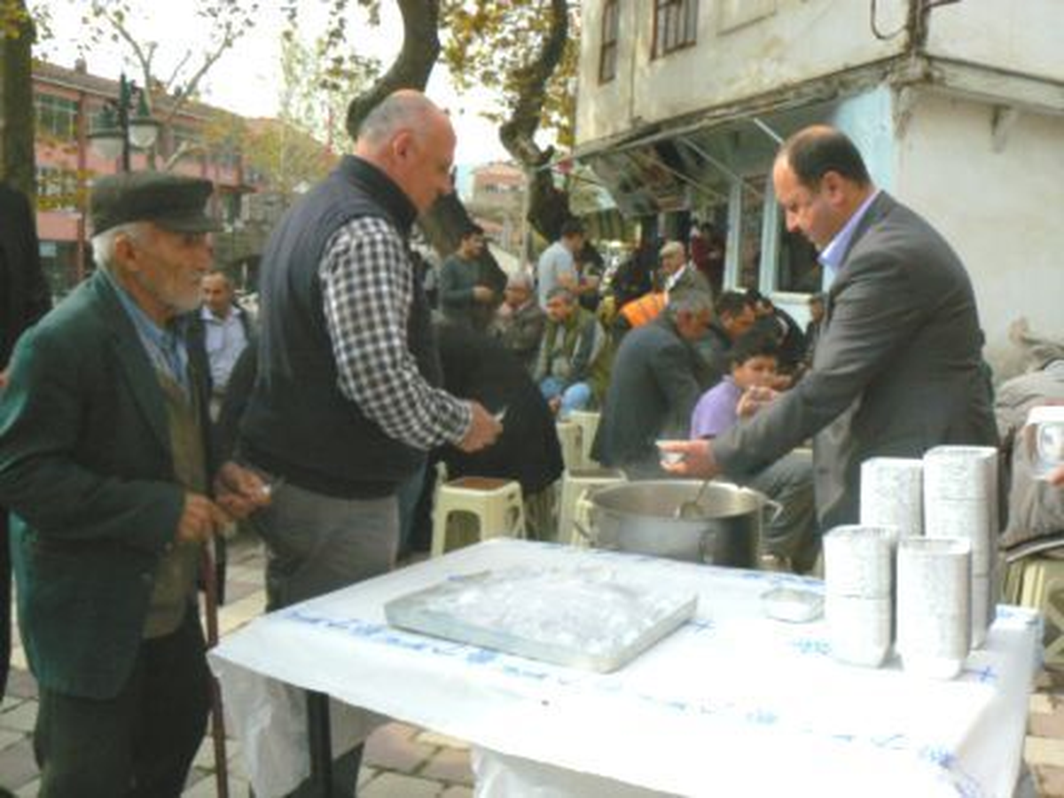 Gölpazarı Belediyesi\'nden Aşure Günü Etkinliği
