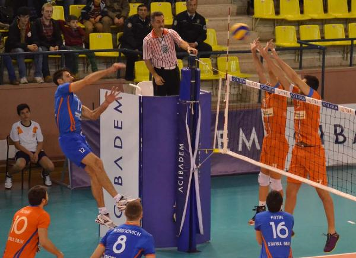 İnegöl Belediyespor - İstanbul Büyükşehir Belediyespor: 2-3