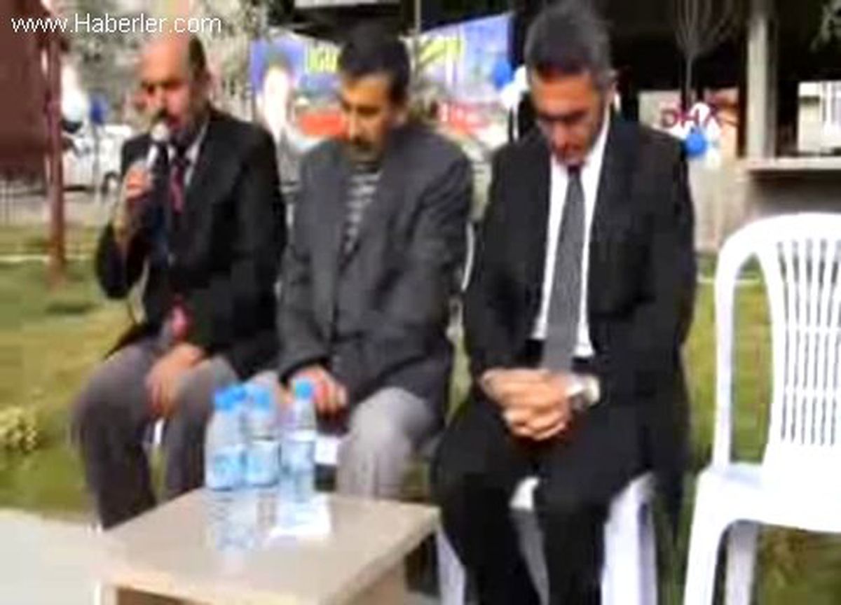 Kazada Ölen Genç Adına Kazan\'da Hüzünlü Park Açılışı