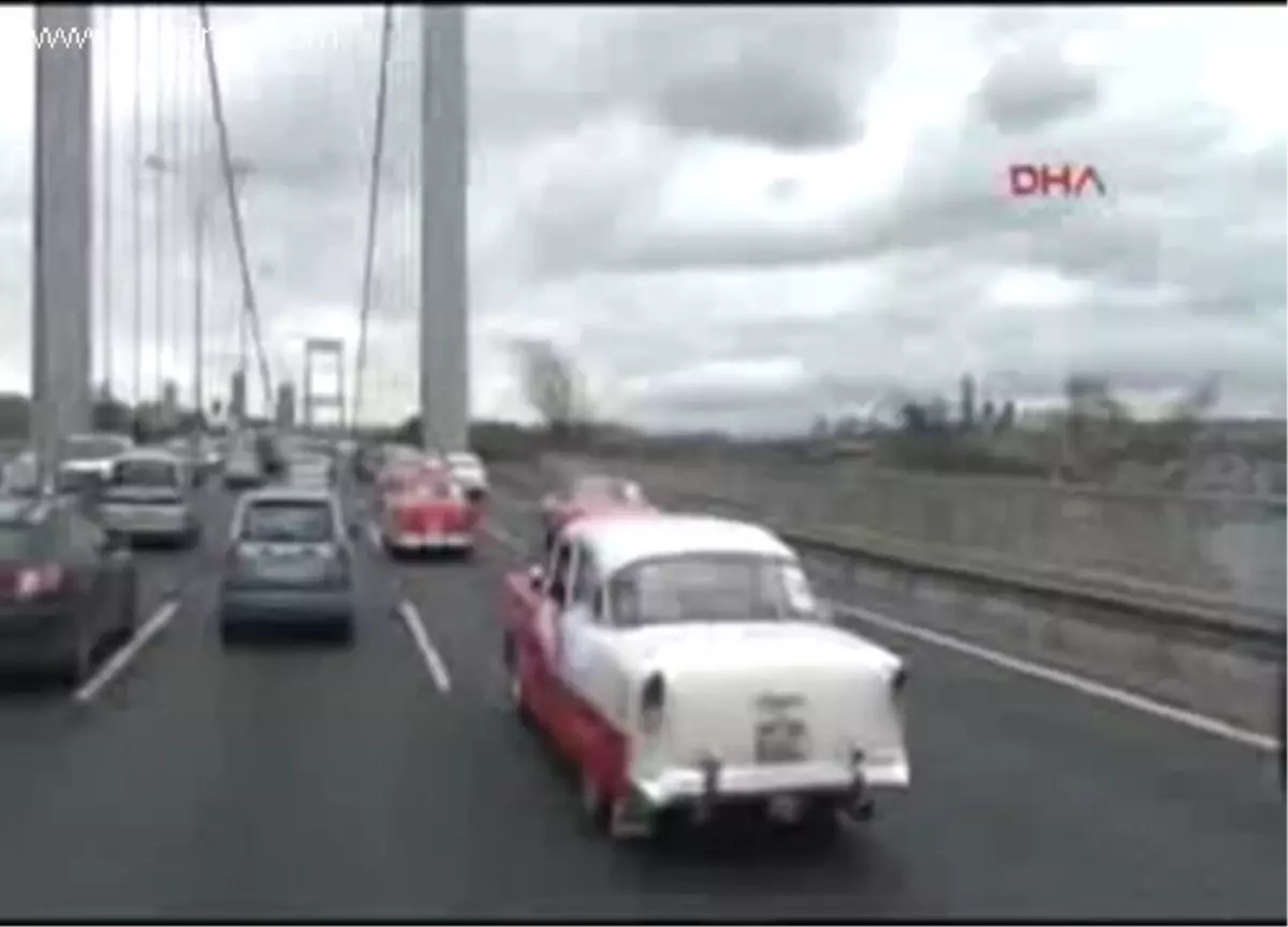 Marmaray\'da 48 Gelin ve Damat