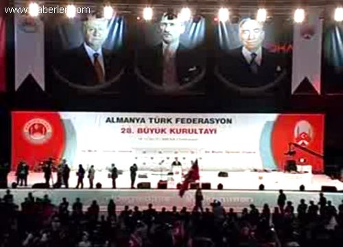 MHP Lideri Bahçeli, Almanya Türk Federasyonu\'nun 28. Büyük Kurultayı\'nda