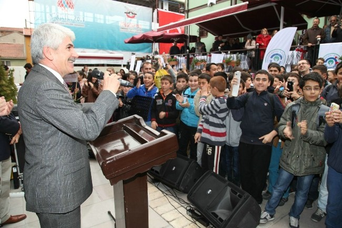 Odunpazarı Belediyesi\'nden Aşure İkramı
