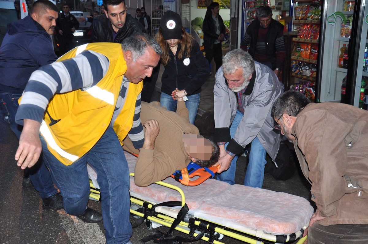 Sakarya\'da Silahlı Saldırı: 2 Yaralı