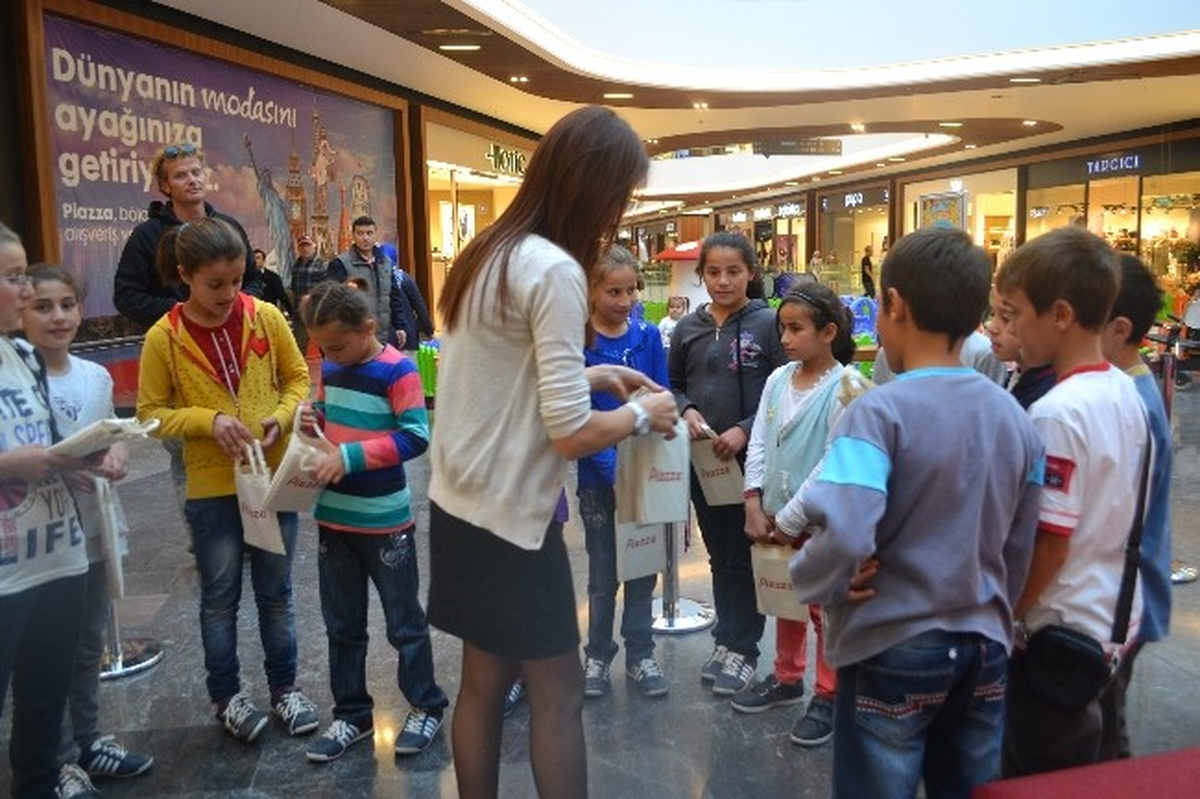 Samsun Piazza\'da \'Dünya Çocuk Kitapları Haftası\' Kutlandı