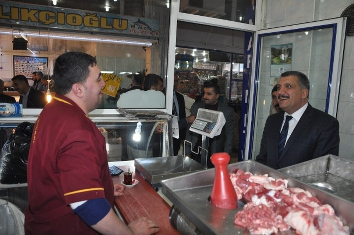 Selahattin Gürkan, Ziyaretlerini Sürdürdü