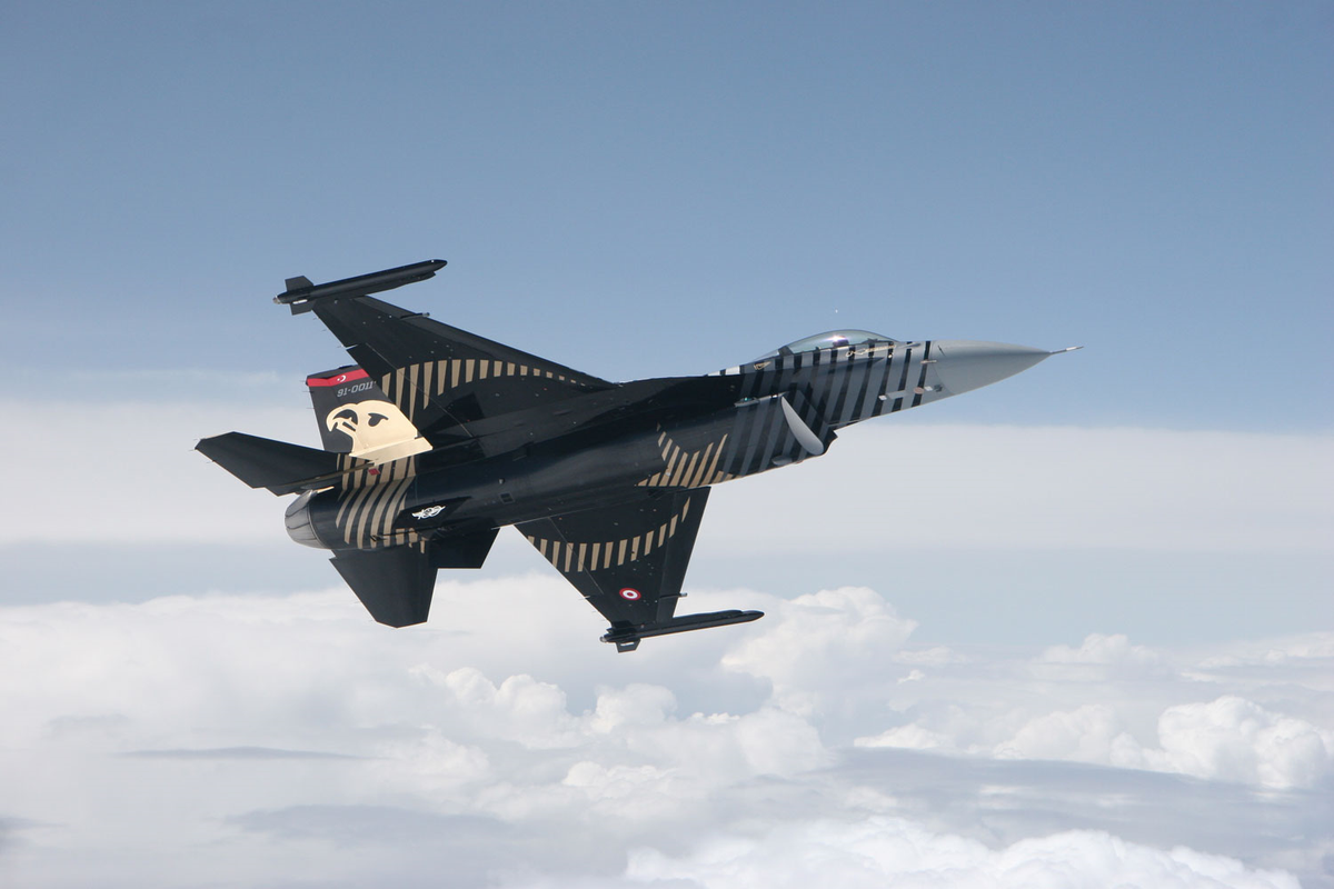 Suriye Füzeleri, Türk F-16\'larını Taciz Etti