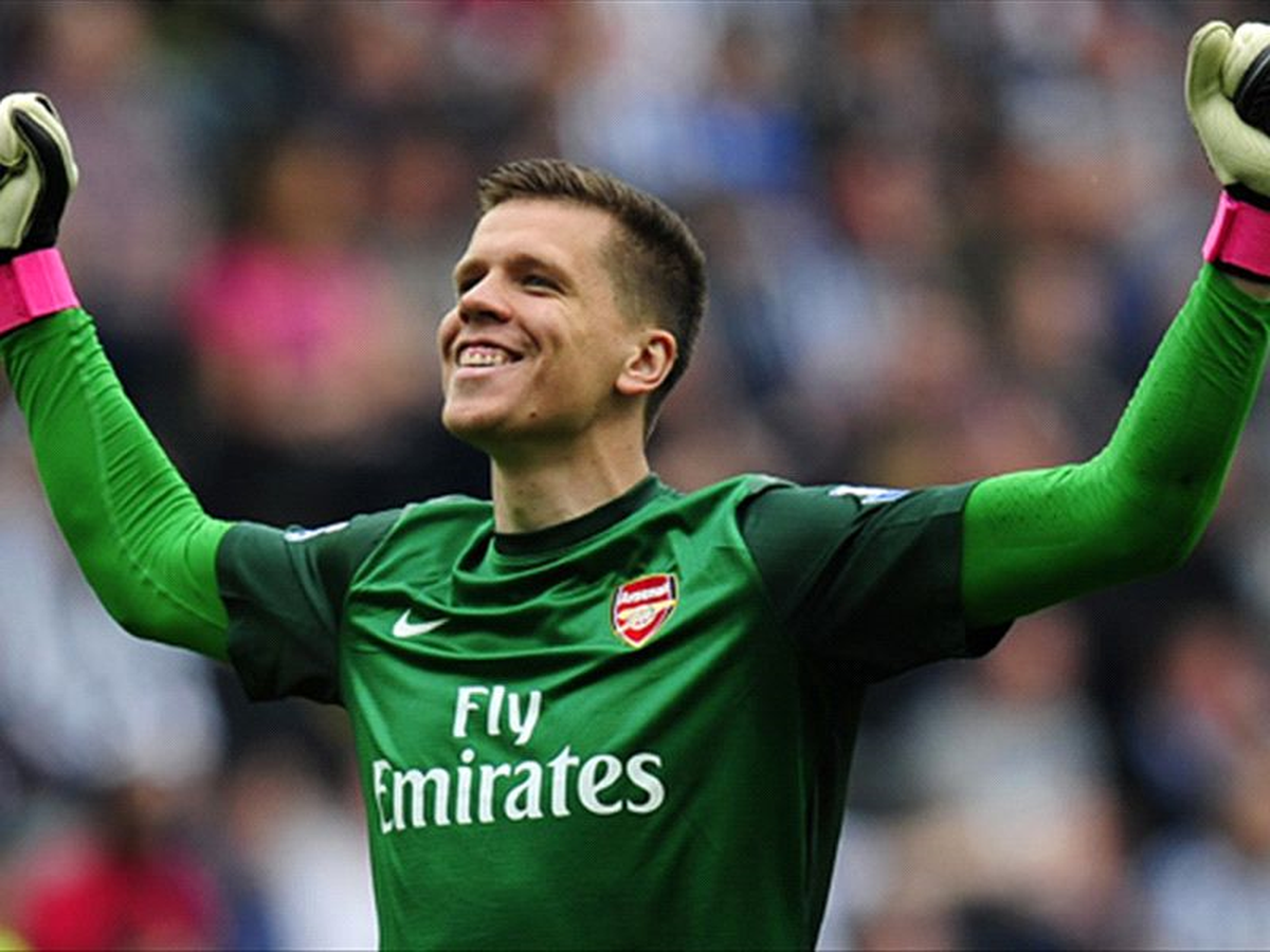 Szczesny Arsenal ile Sözleşmesini Uzattı
