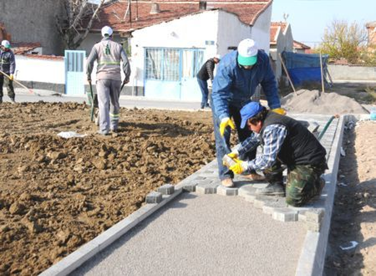 Tepebaşı Belediyesi Yeni Parklar Yapıyor