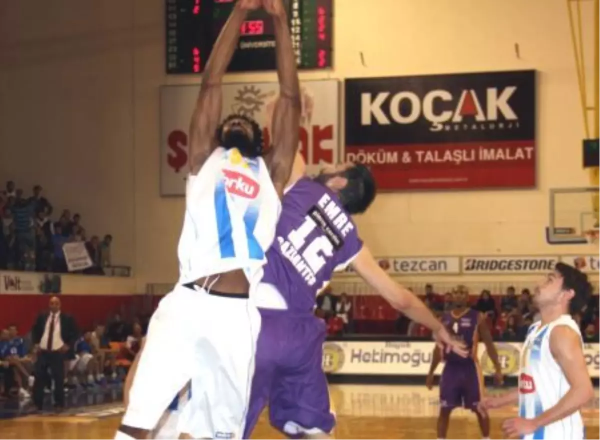 Torku Konya Selçuk Üniversitesi-Royal Halı Gaziantep: 89-77