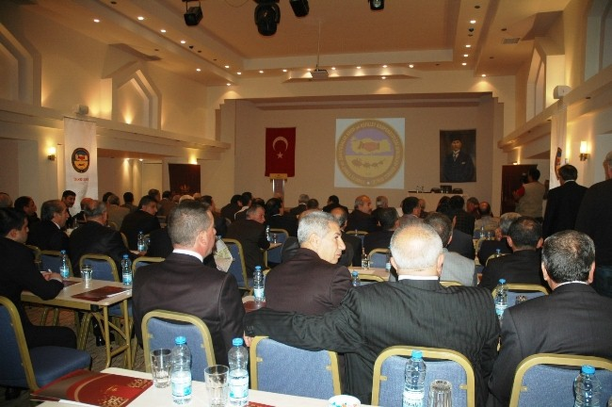 Türkiye\'de 1 Yıl İçinde Esnafa Verilen Kredi 10 Milyar Tl