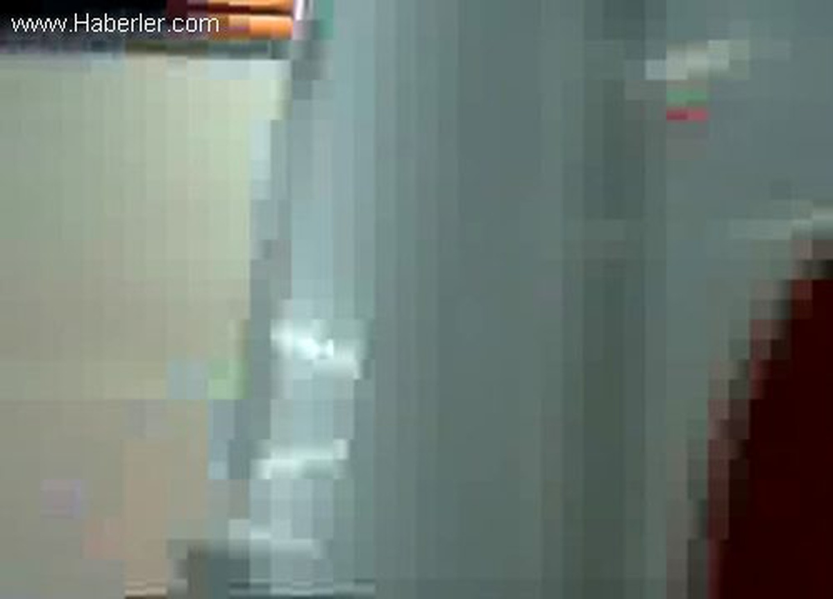 Üzerine Düşen Çamaşır Makinesiyle Yaralandı