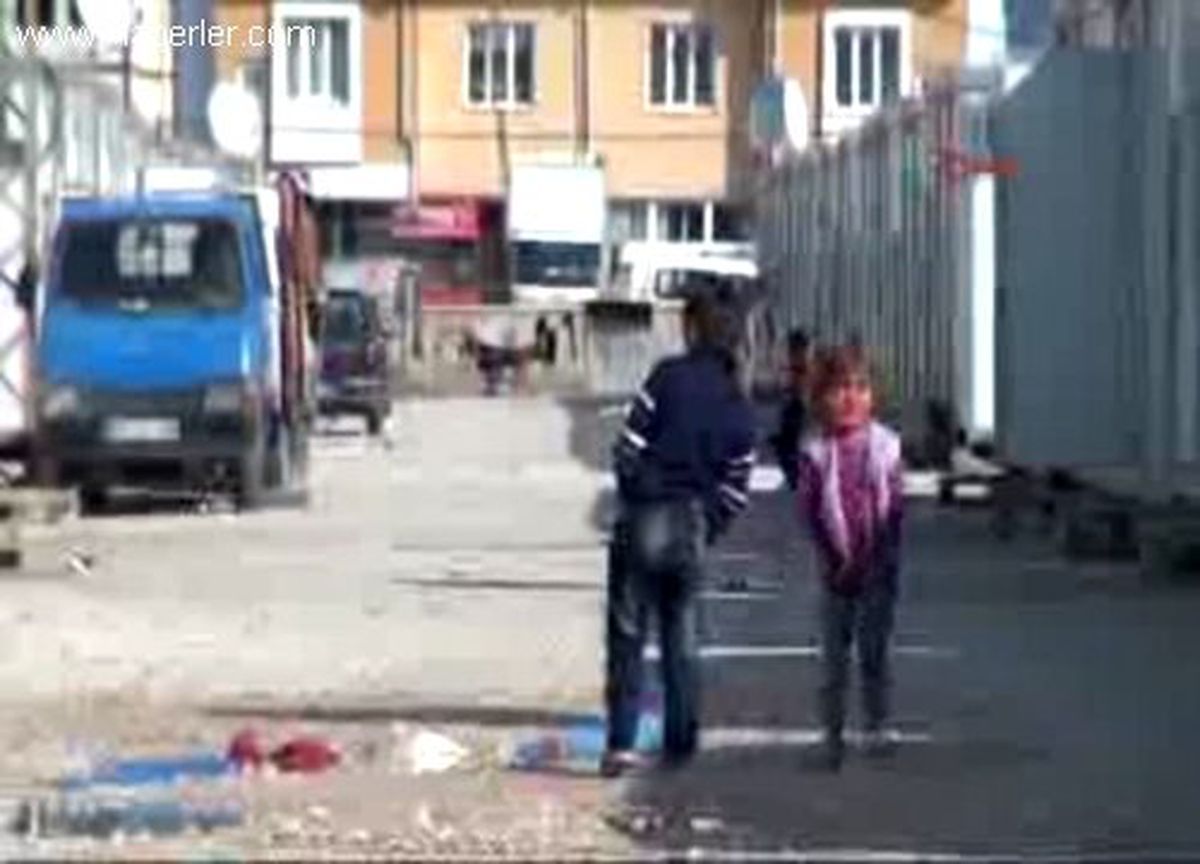 Van\'da Açlık Grevi Yapan Depremzedelere Destek