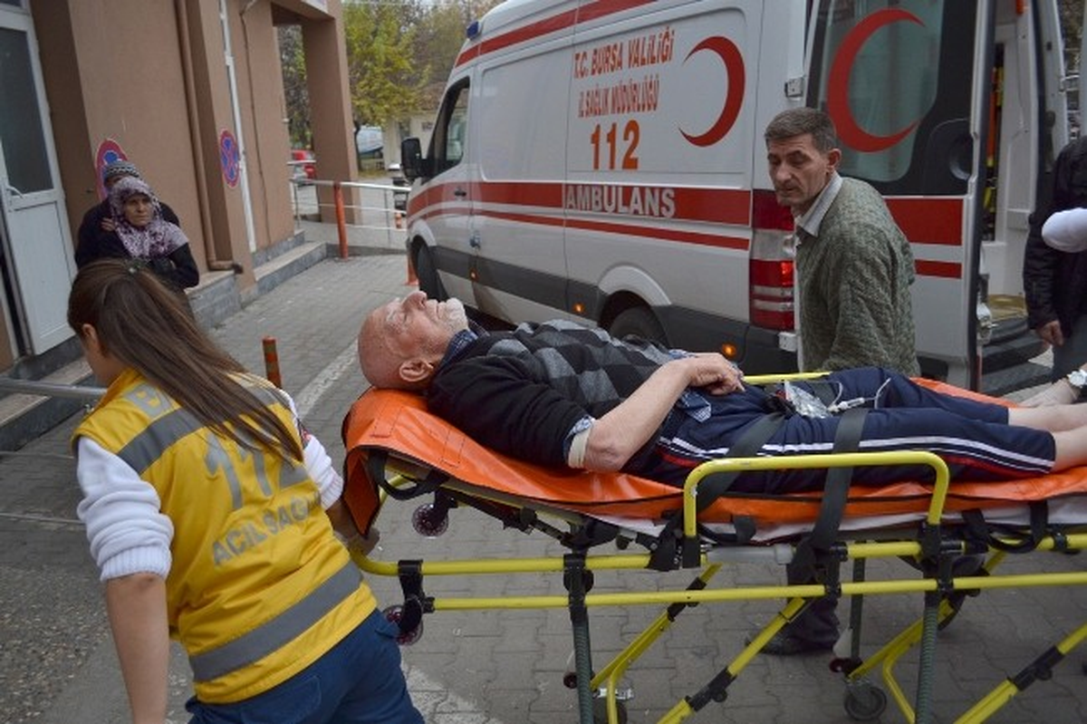 Yaşlı Çifti Engelli Oğulları Ölümden Kurtardı
