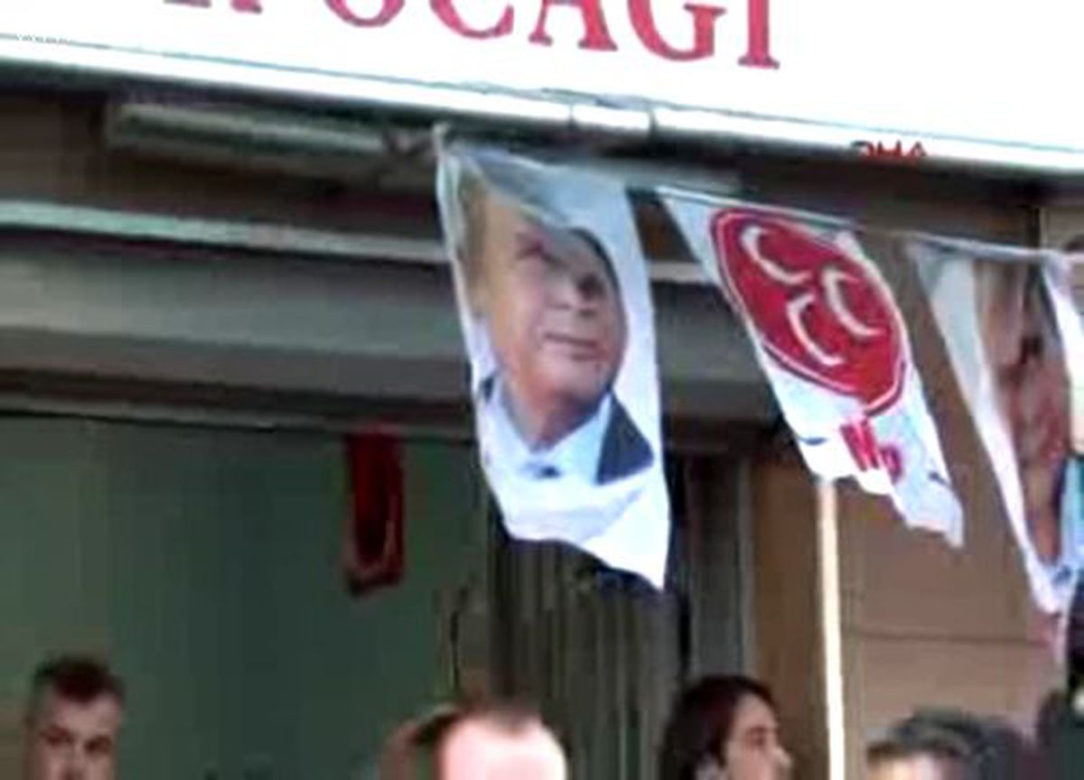 Bahçeli\'ye Köln\'de Yoğun İlgi