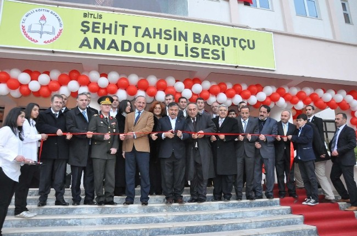 Bakan Yılmaz, Şehit Pilotun Adının Verildiği Okulun Açılışını Yaptı