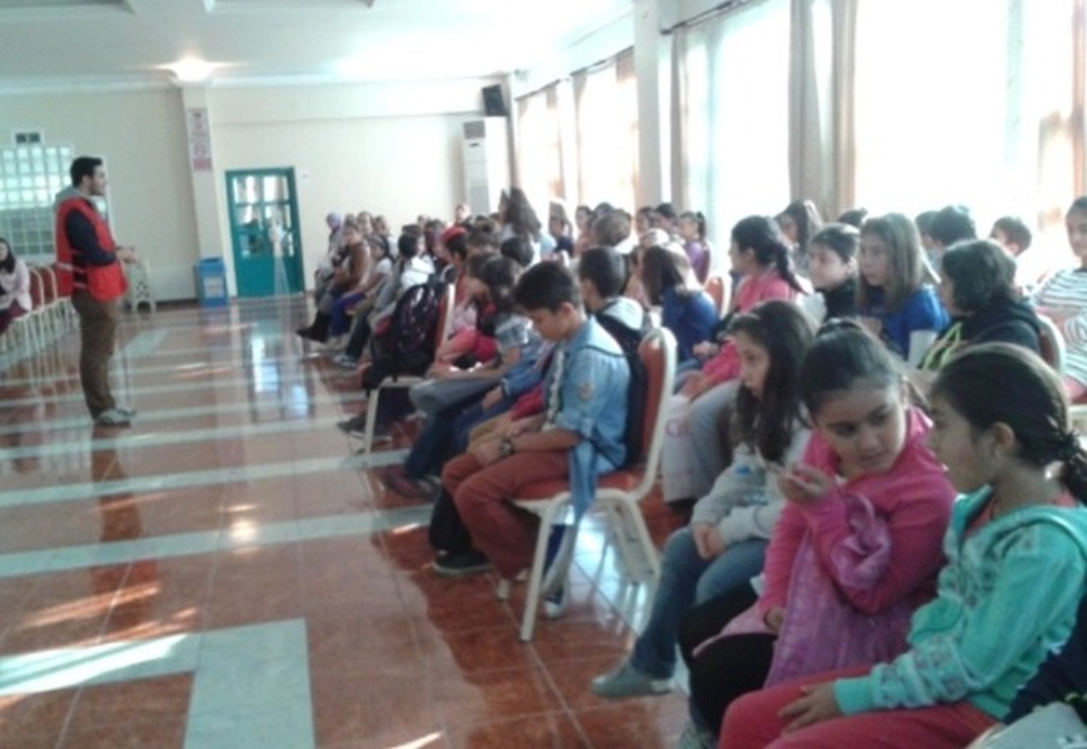 Bilgievi Öğrencilerinden Kızılay\'a Tam Destek