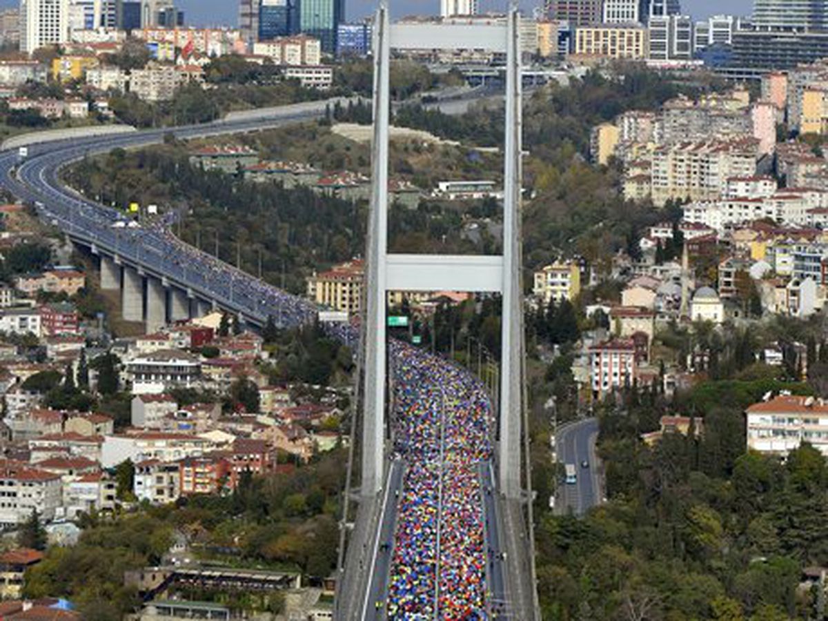 Boğaziçi Köprüsü Maraton Sırasında Yine Sallandı