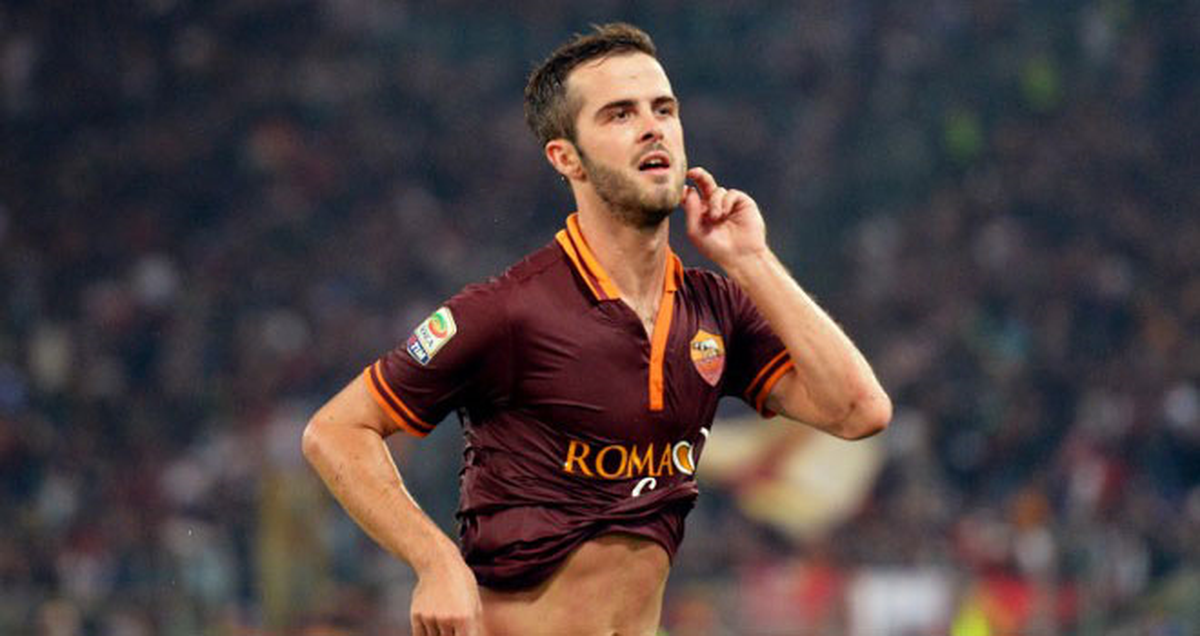 Devler Pjanic\'e Pjanic Roma\'ya Aşık