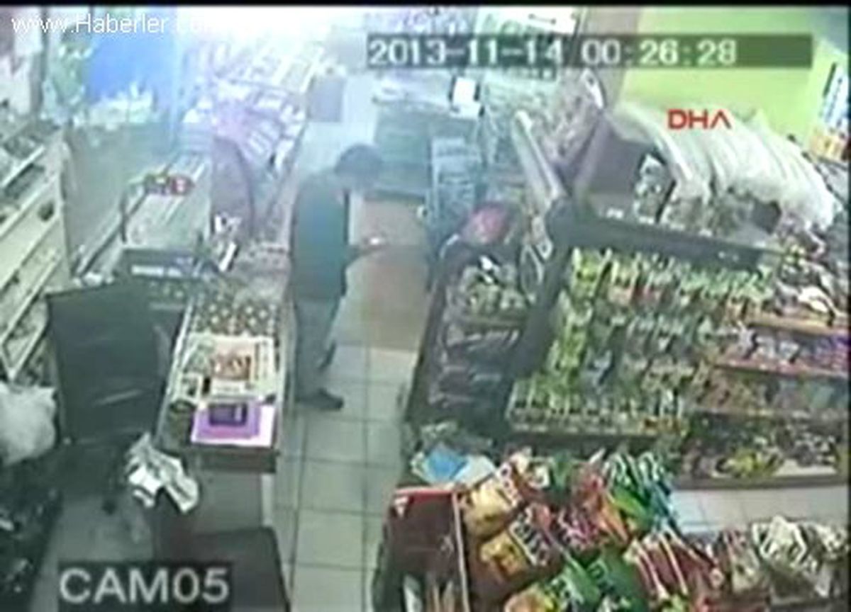 \'Erkeksen Beni Vur\' Dedi, Soyguncu Kaçtı