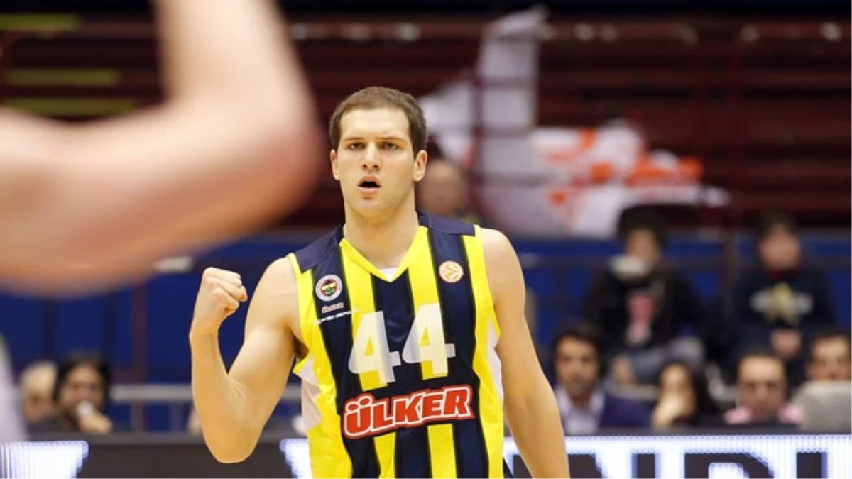 Fenerbahçe Ülker\'de 3 Basketbolcunun Sakatlığı Sürüyor