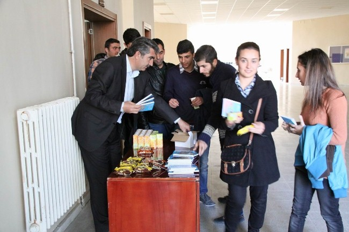 Gençlik ve Güvenli Gelecek Konferansları Başladı