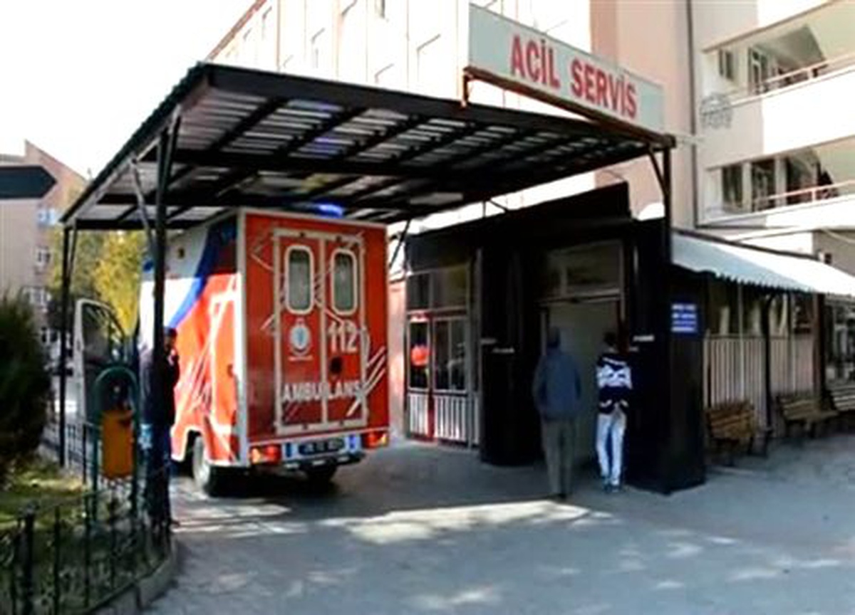 Kolunu pancar söküm makinesine kaptırdı