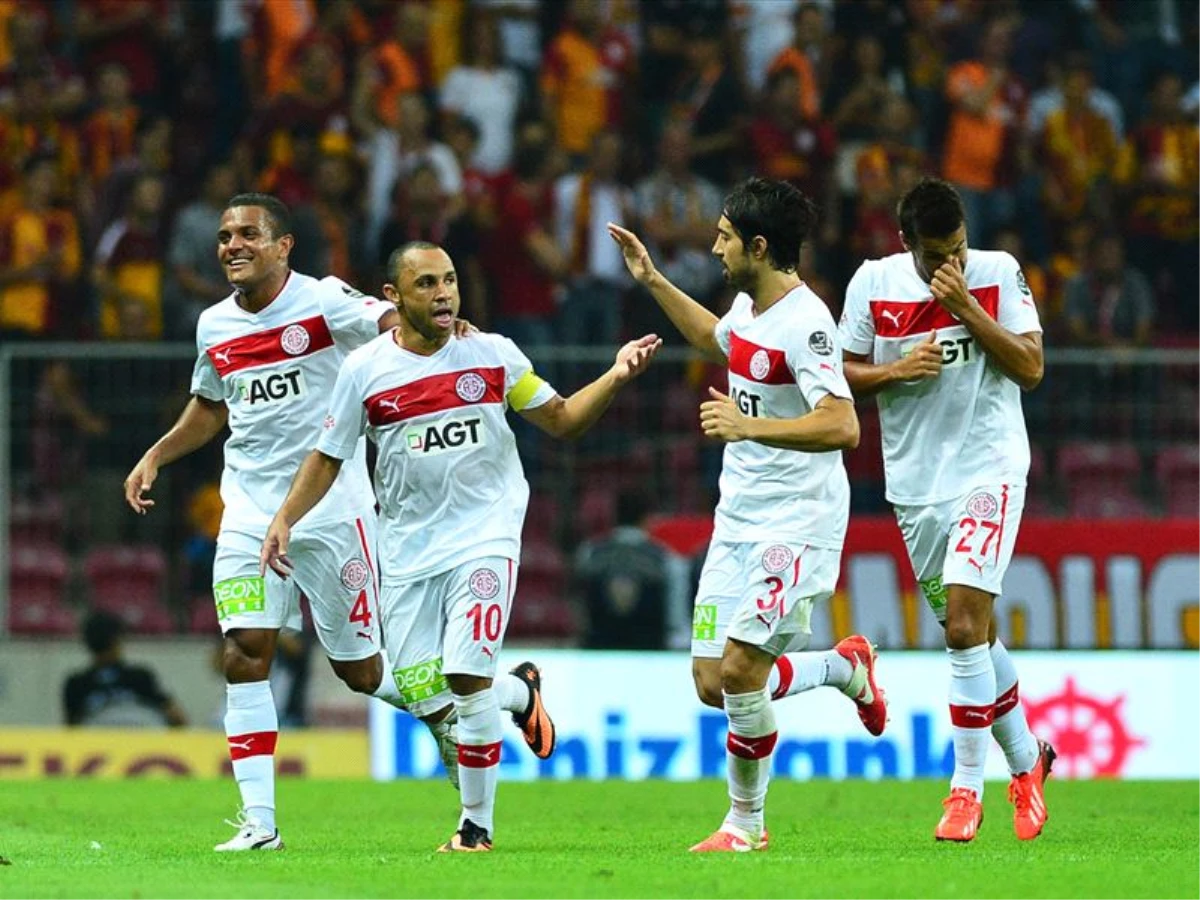 MP Antalyaspor, Anzhi\'ye 1-0 Yenildi