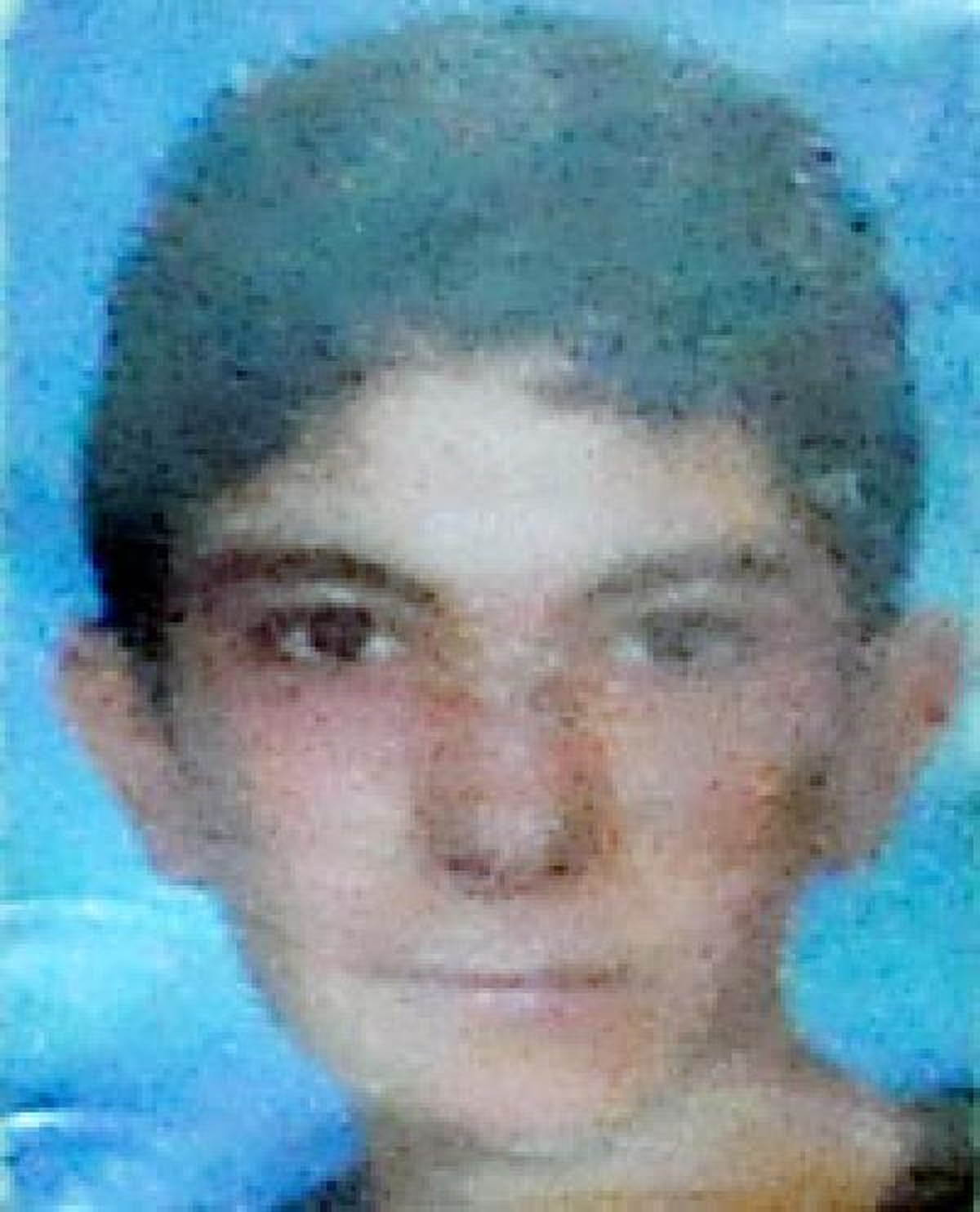 Okul Bahçesindeki Ağaca Bağladığı İple İntihar Etti