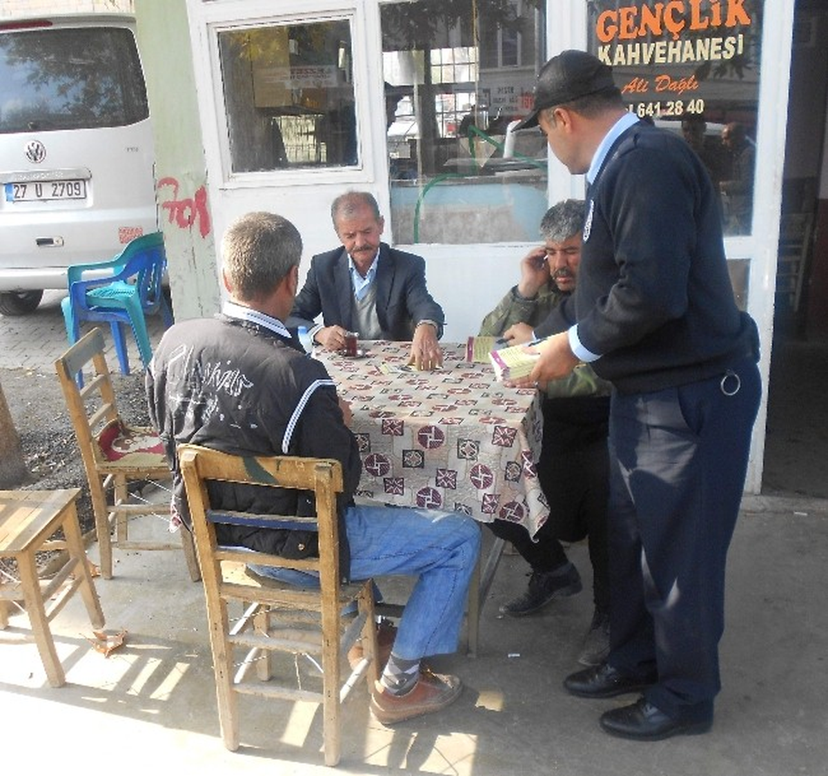 Polis\'ten Soba Zehirlenmelerine Karşı Broşürlü Uyarı