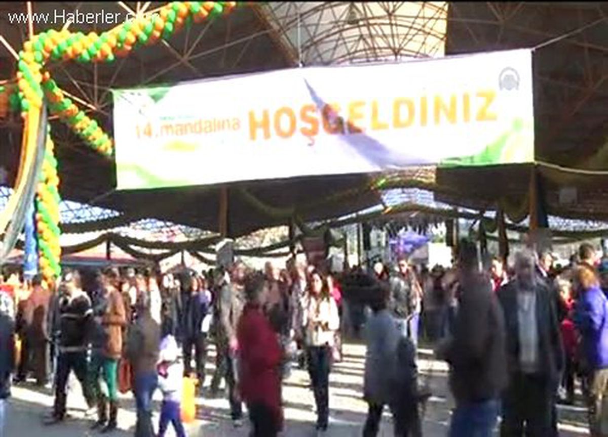 Seferihisar\'da Mandalina Şenliği