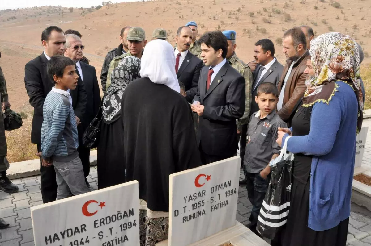 Siirt'te Bayraktepe Köyü Şehitleri Törenle Anıldı