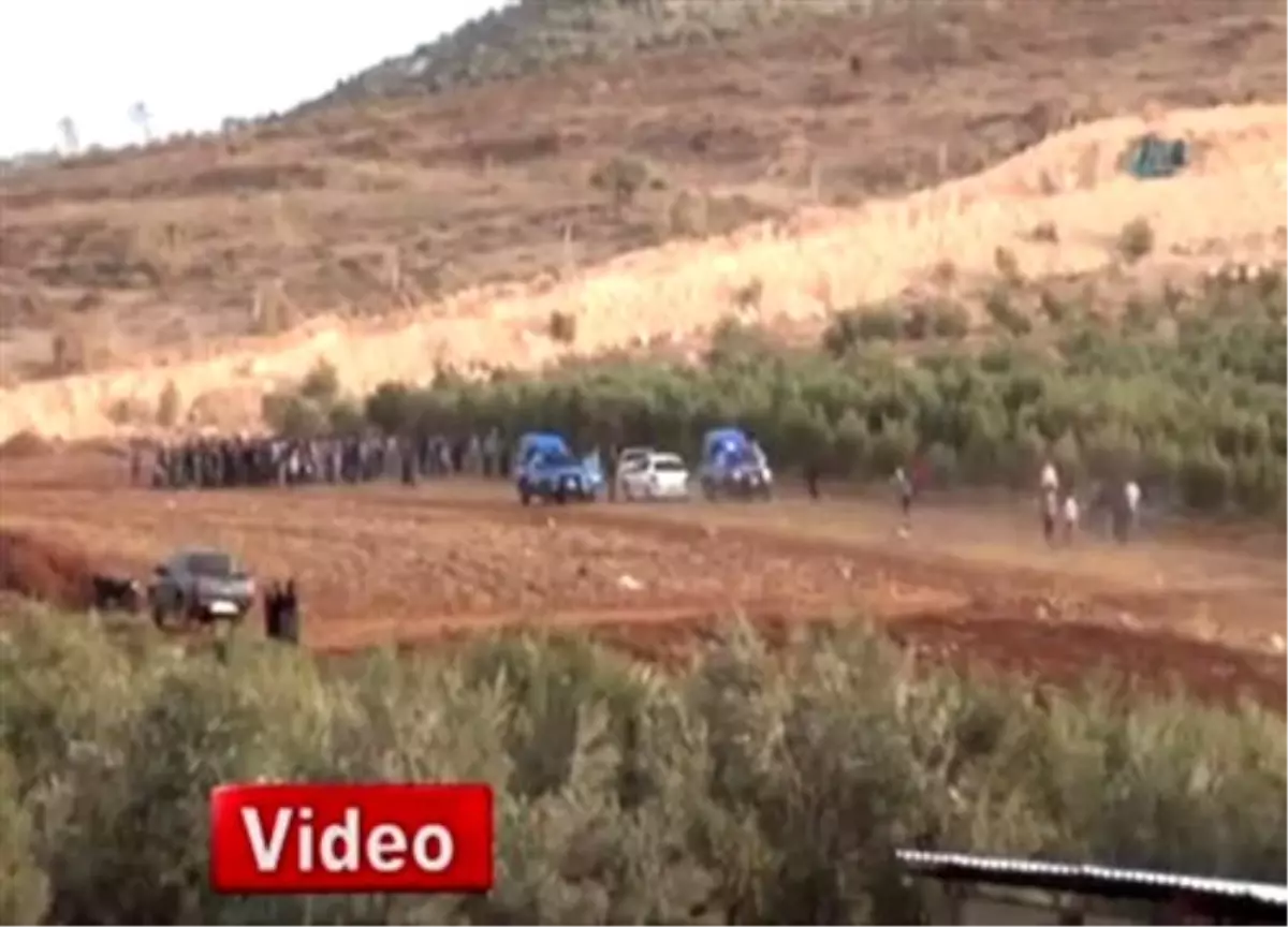 Sınırda \'Duvar\' Arbedesi, 1 Yaralı