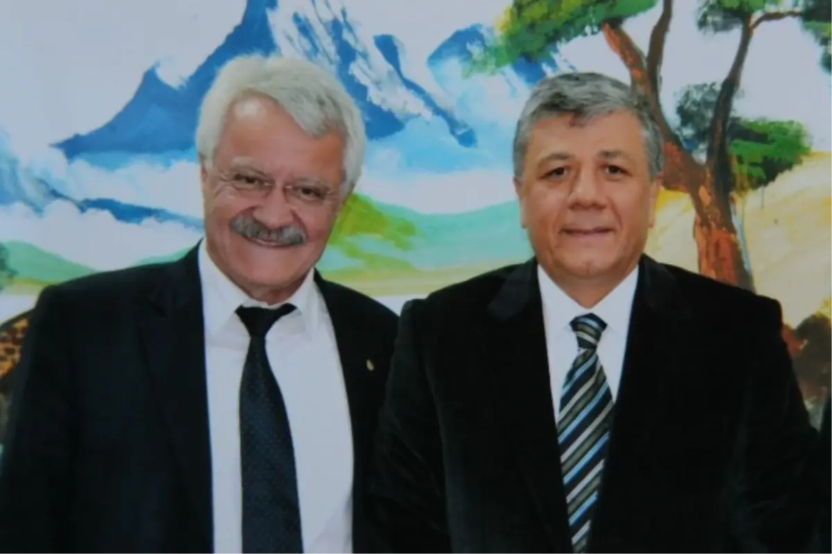 Tanık, CHP İzmir Milletvekili Gazeteci Mustafa Balbay\'ı Ziyaret Etti