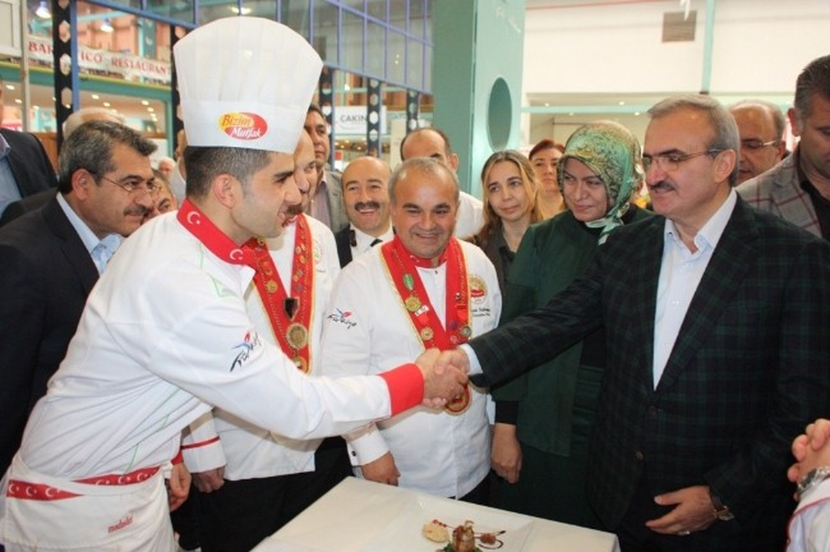 Vali Karaloğlu Aşçılarla Buluştu