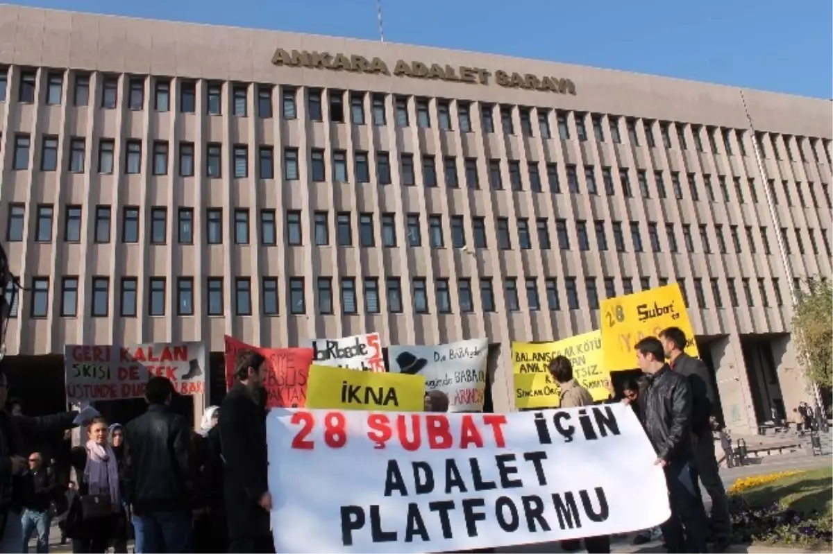 Adalet Platformu\'ndan 28 Şubat Eylemi