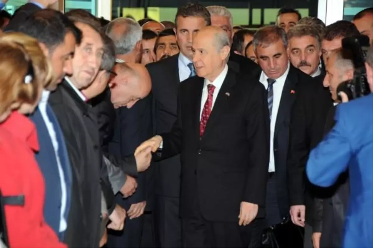 Devlet Bahçeli Yurda Döndü