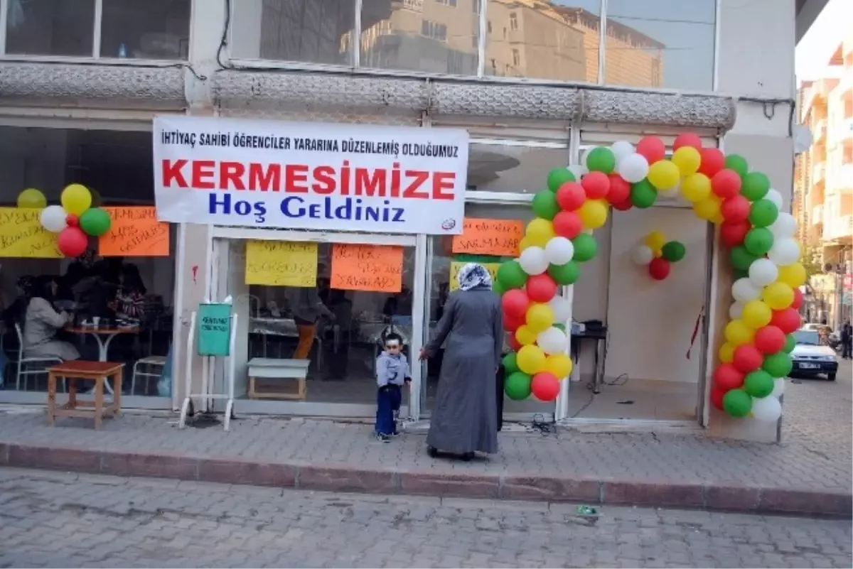 Fakir Öğrenciler Yararına Kermes