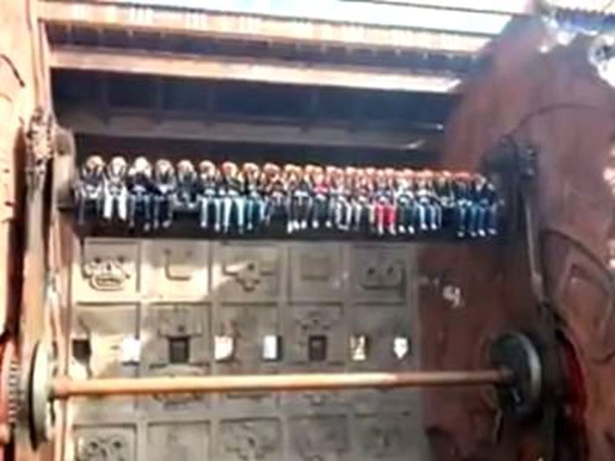 Lunaparktaki Tehlikeli Makine Adrenalin Tutkunlarını Çekiyor