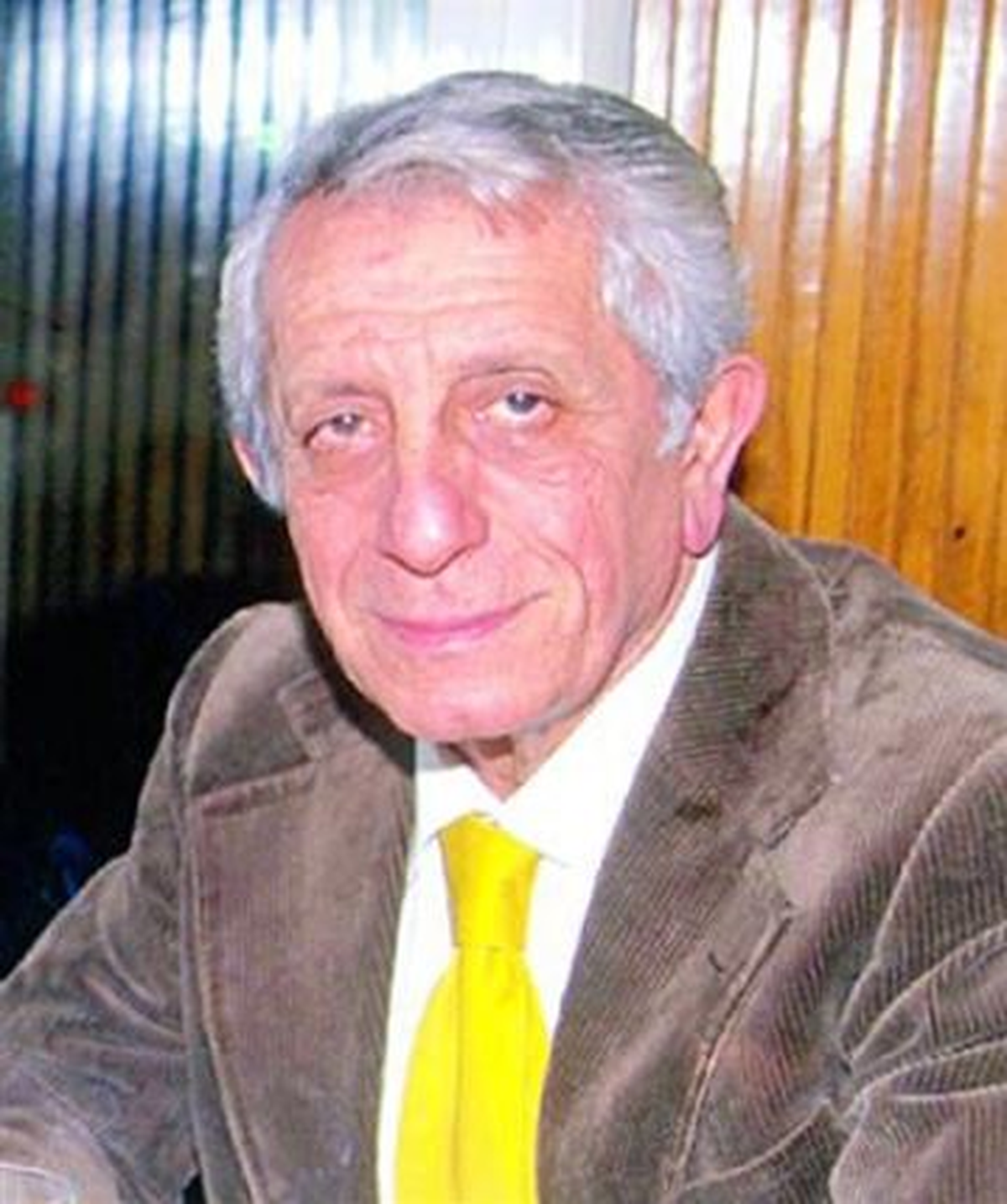Nejat Uygur Hayatını Kaybetti